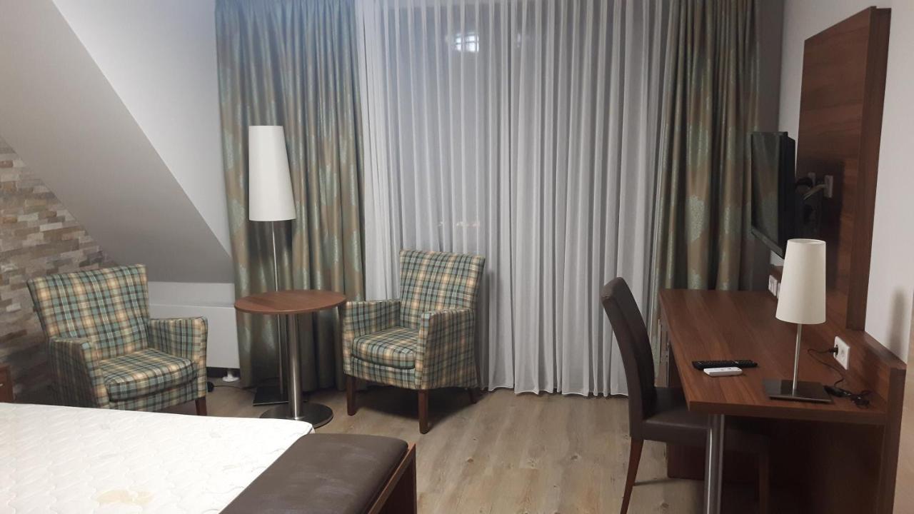 Hotel Dreyer Garni บัดโรเทนเฟลเดอ ภายนอก รูปภาพ